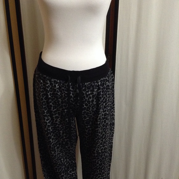 "The Snuggle is Real" Pajamas S-XL - Picture 7 of 7