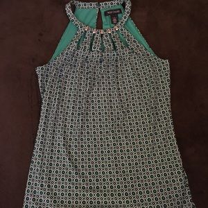 Beautiful White House Black Market top NWOT XS