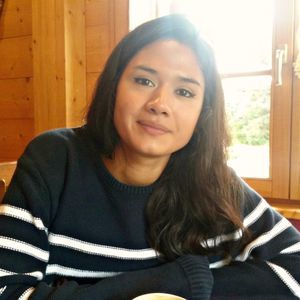 Meet your Posher, Julia