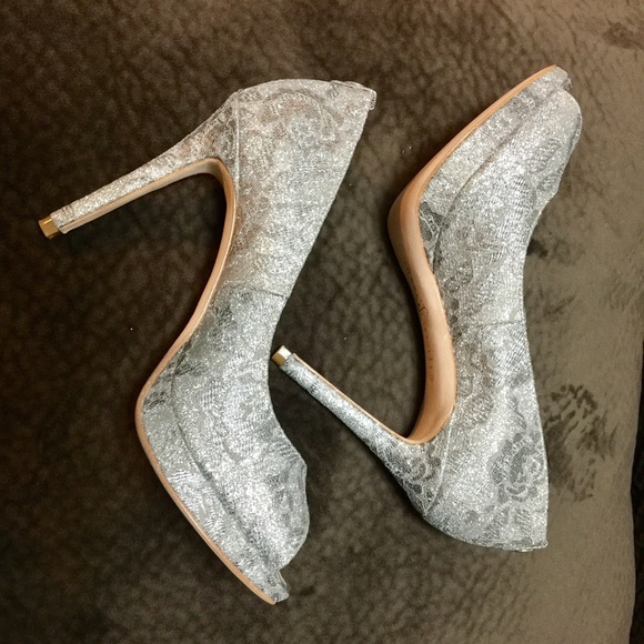 Ivanka Trump Pink Leather Block Heels Size 41 EU Ivanka Trump shoe