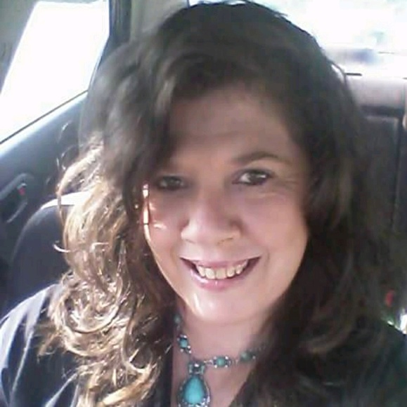 Meet your Posher, Katherine - Picture 1 of 1