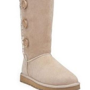 UGG Button Bailey Triplet