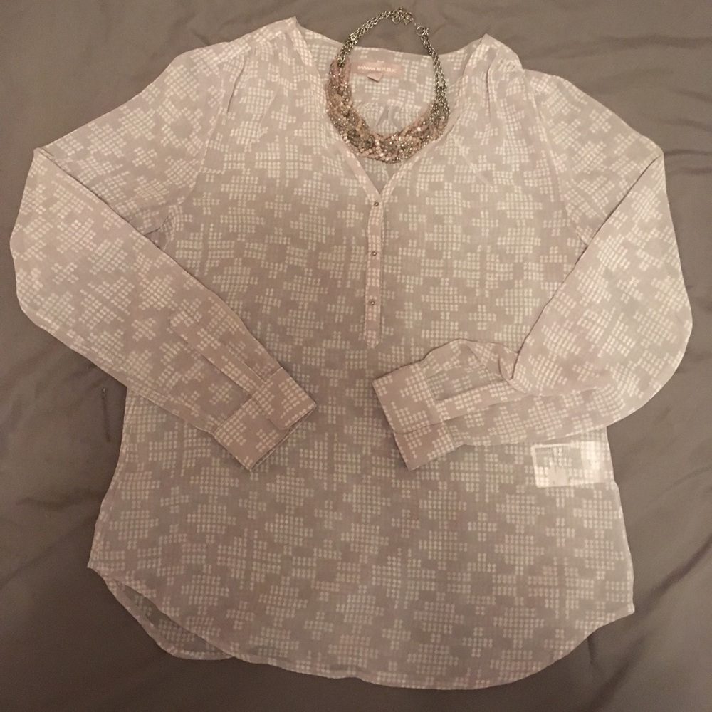 Banana Republic sheer tunic top. Size Small.