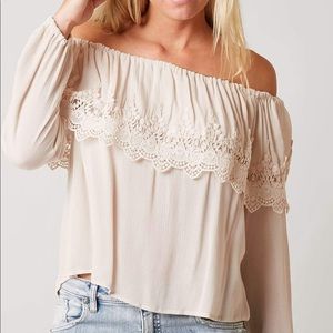 Coco & Jameson blouse😍