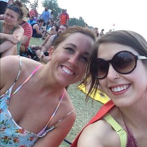 Meet your Posher, Hayley