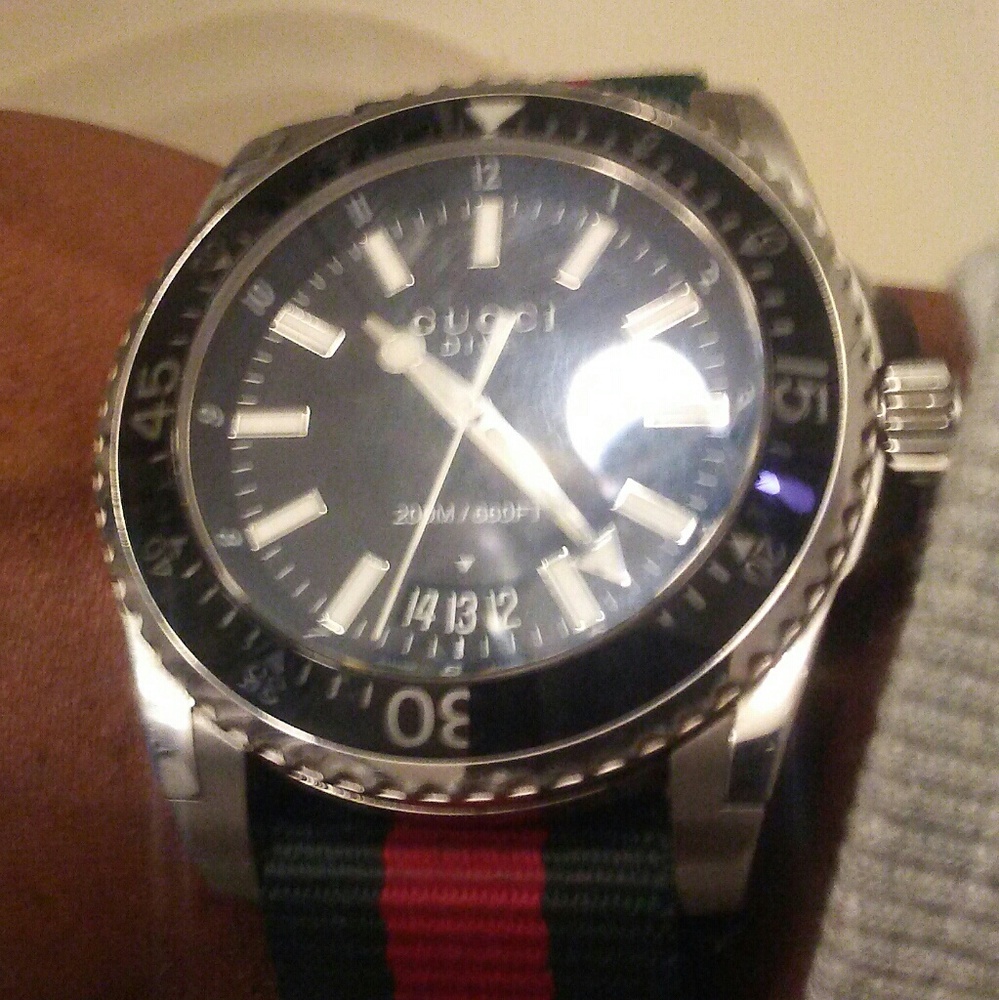 Gucci dive mens watch