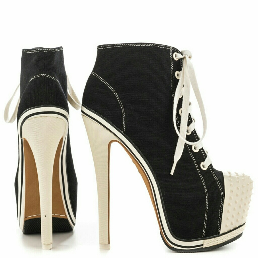 ISO: Zigi Girl Salute Heels