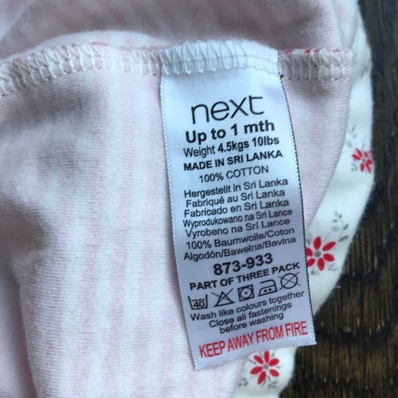 Next One-Piece - Picture 6 of 6