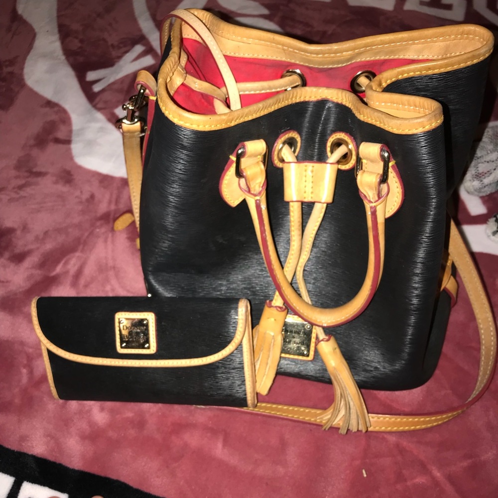 AUTHENTIC Dooney & Bourke. Vintage