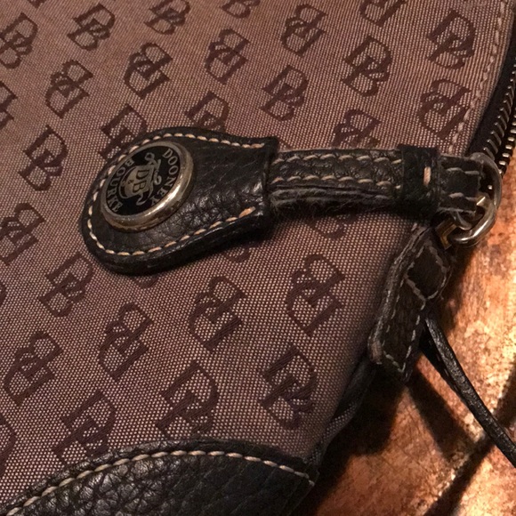 Dooney & Bourke back bag - Picture 8 of 8