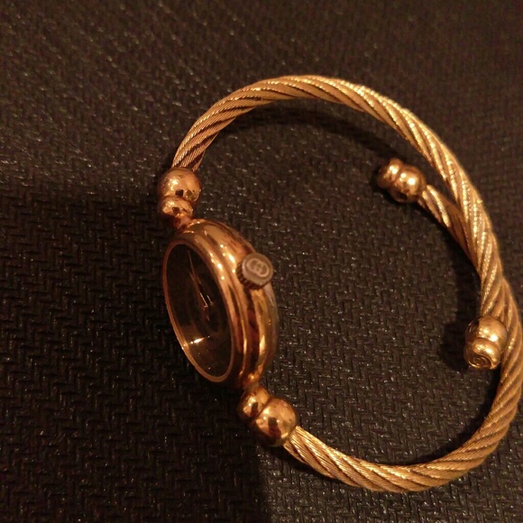 Watch main image 4