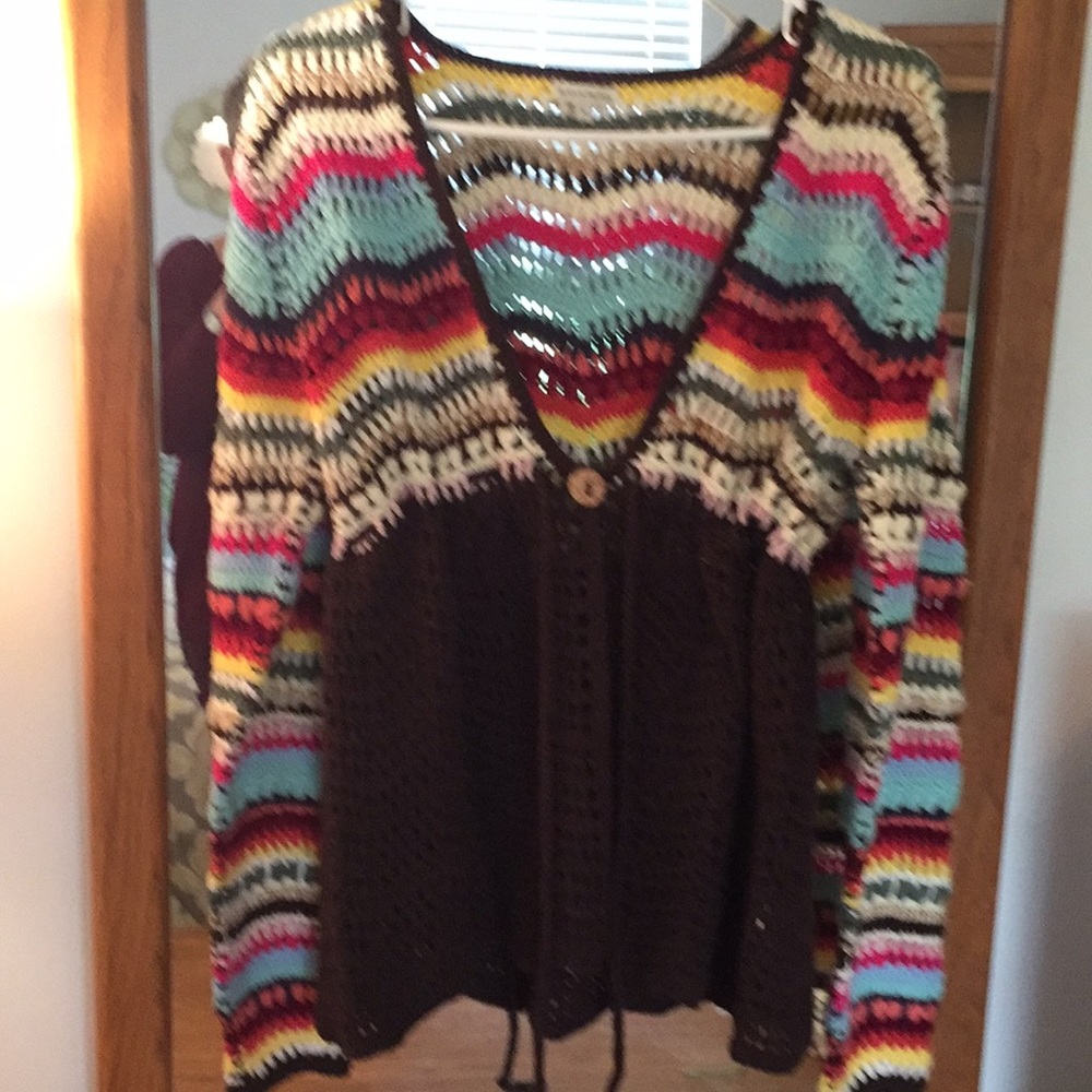 Beautiful knitted multi color sweater great for