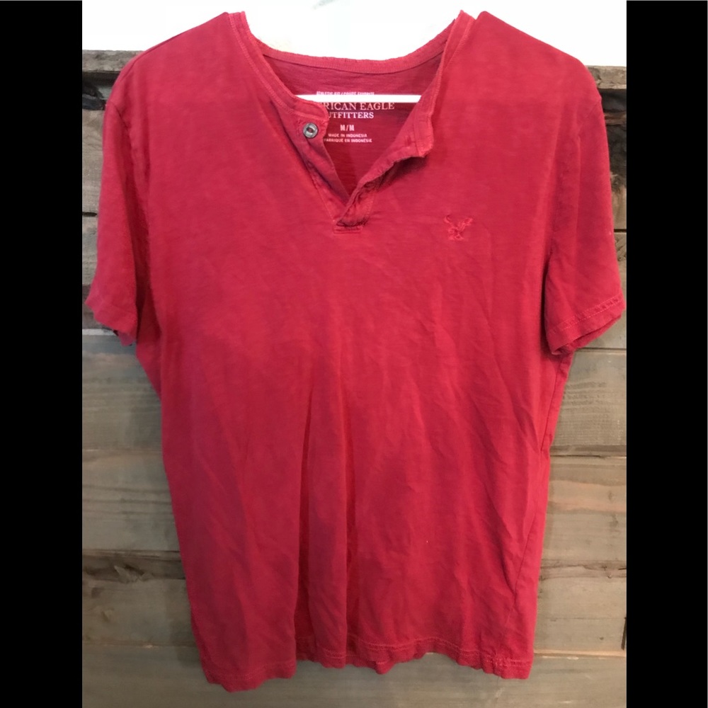 Men’s fitted tee