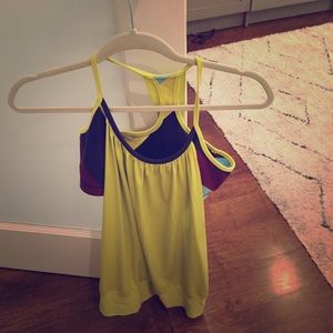 Lululemon top!