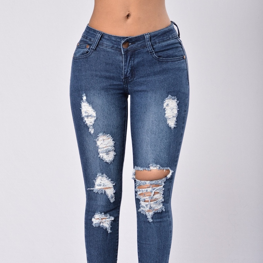 Fashion Nova Distressed Skinny