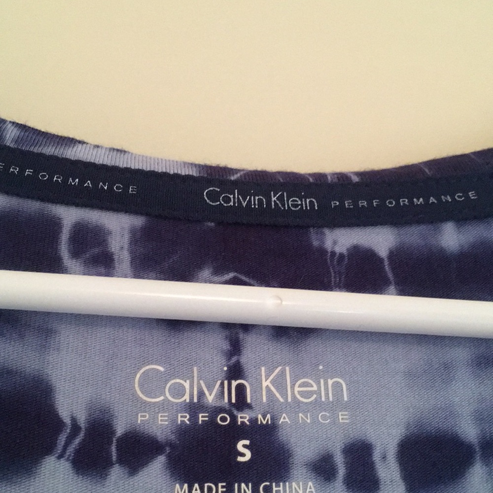 Calvin Klein Performance Top - Picture 2 of 3