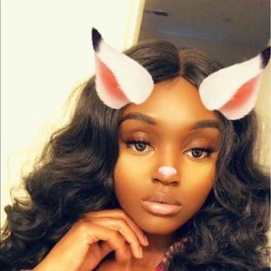 Meet your Posher, Mya