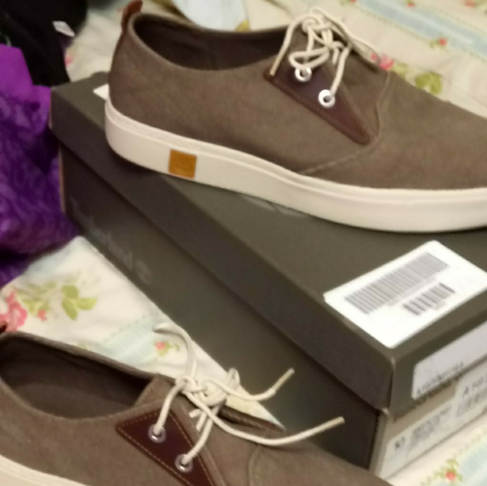 Men's Timberland boat style shoes