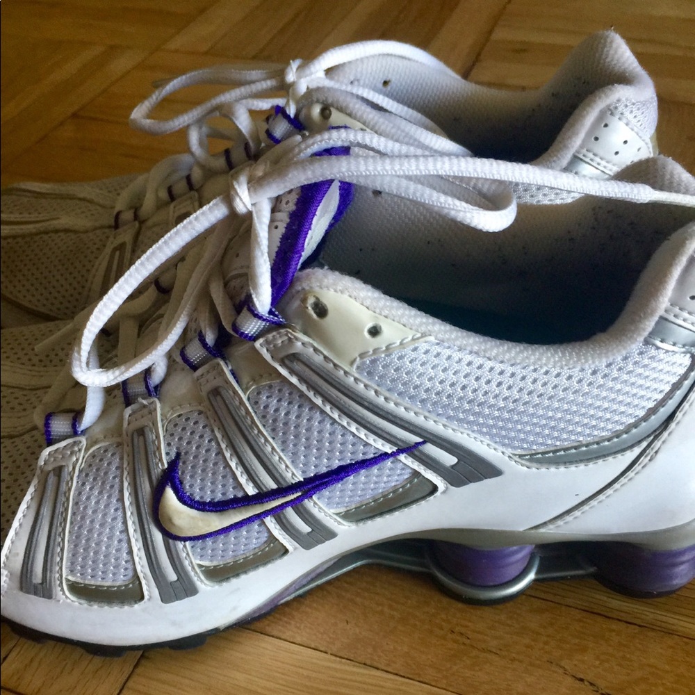 NIKE Shox Women’s