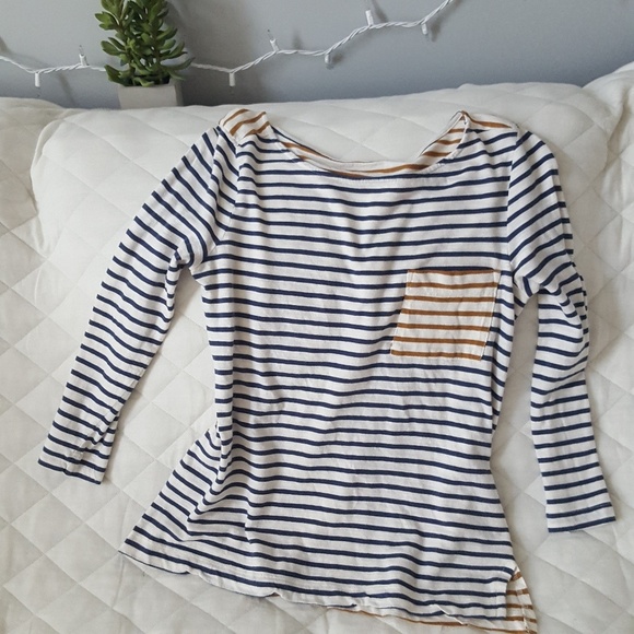 Old Navy | Top - Picture 3 of 7