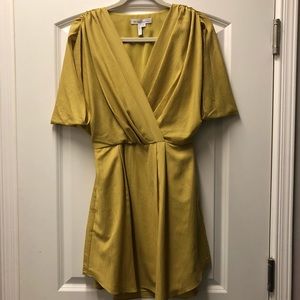 BCBGeneration Short Sleeve Dress