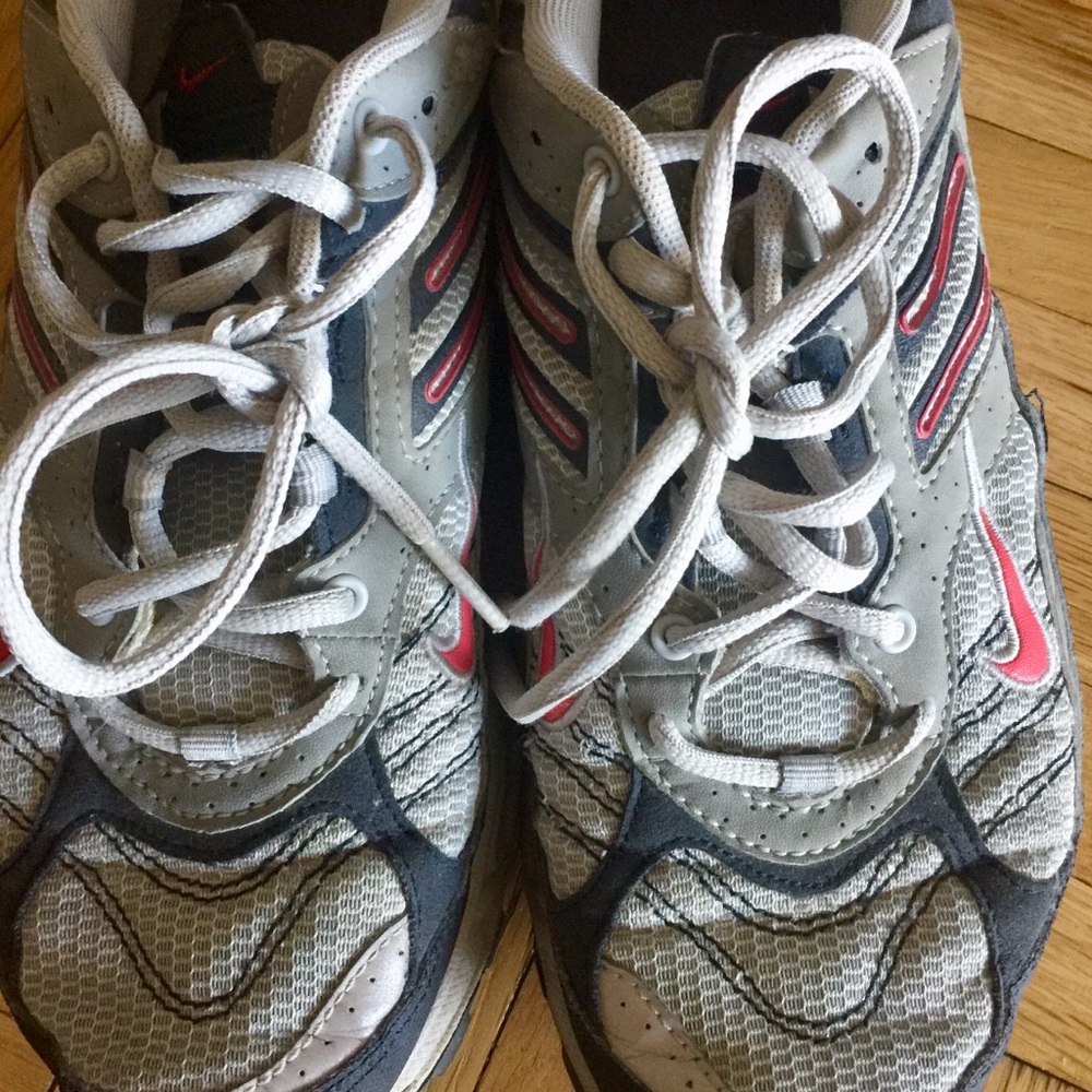 NIKE MAX AIR WOMEN’S