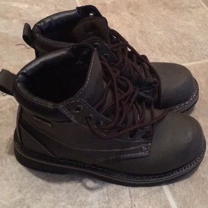 Mens waterproof boots