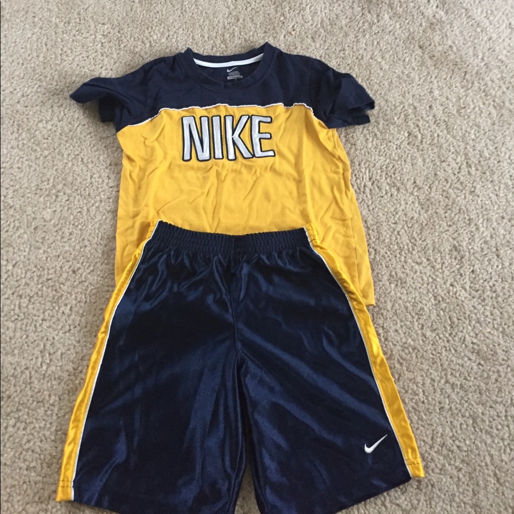 Boys yellow and blue Nike outfit!