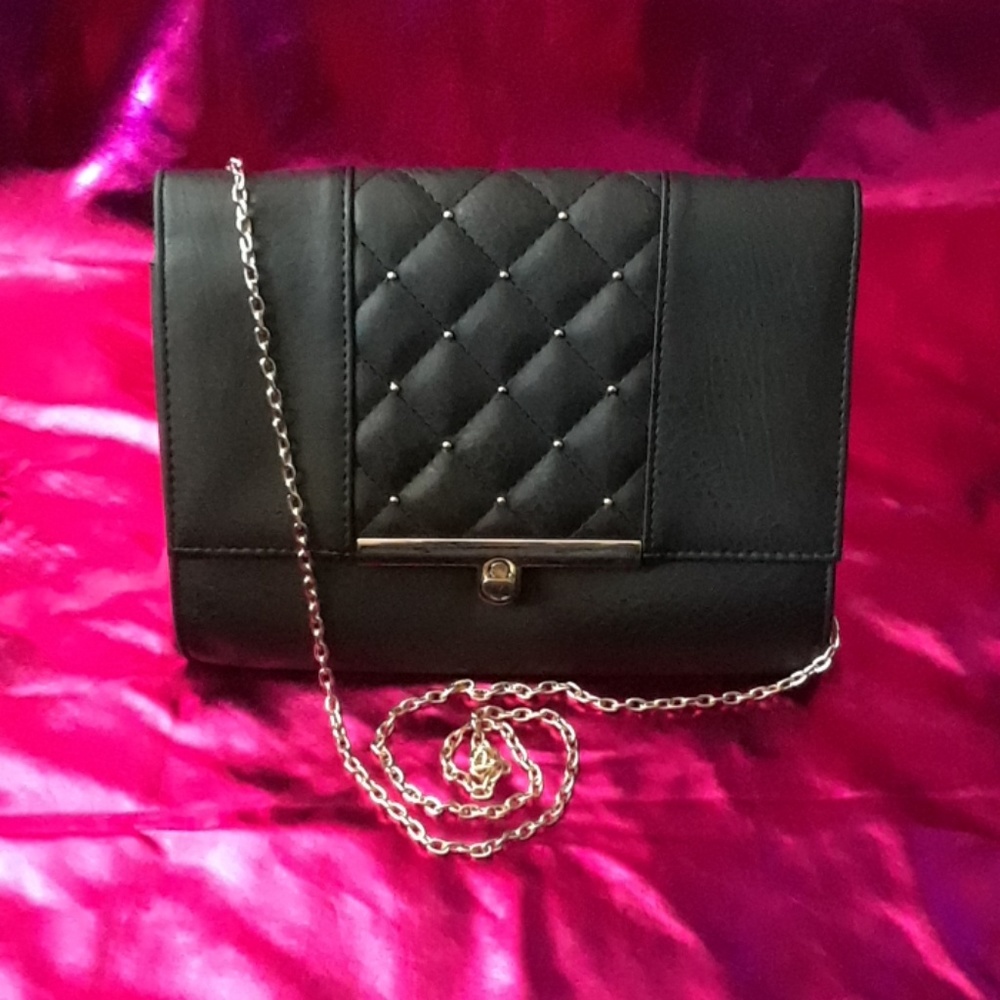 Studded clutch (NWOT)