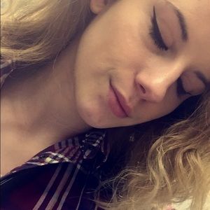 Meet your Posher, Ania
