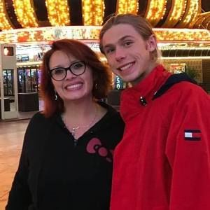 Meet your Posher, Deborah