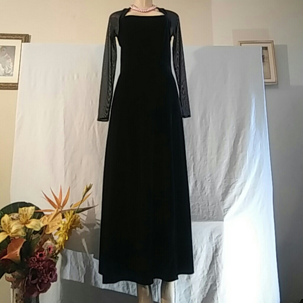 Hugo Buscati Collection Womens Evening formal gown
