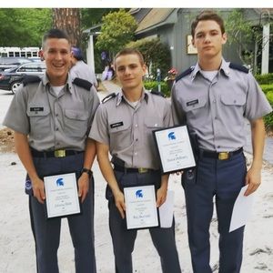 Meet your Posher, Ray