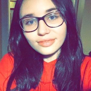 Meet your Posher, Molly