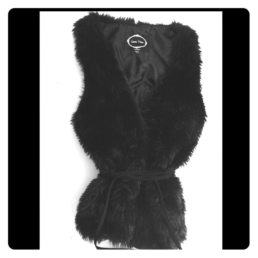 Black faux fur vest
