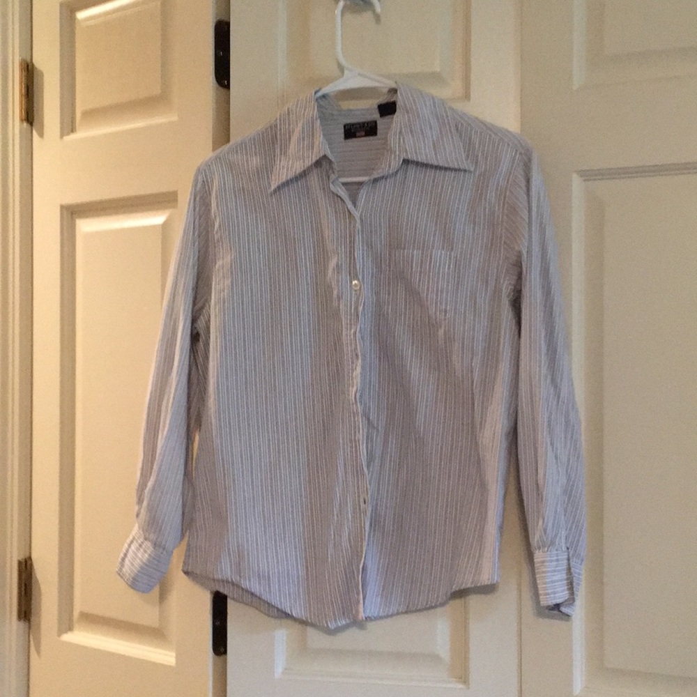 Button—down Long-Sleeved Shirt