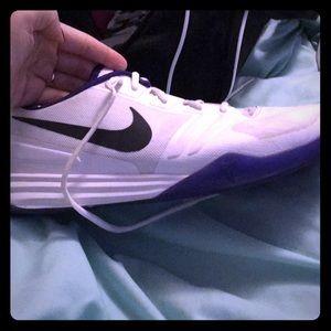 Men’s size 11 Nike Kobe’s