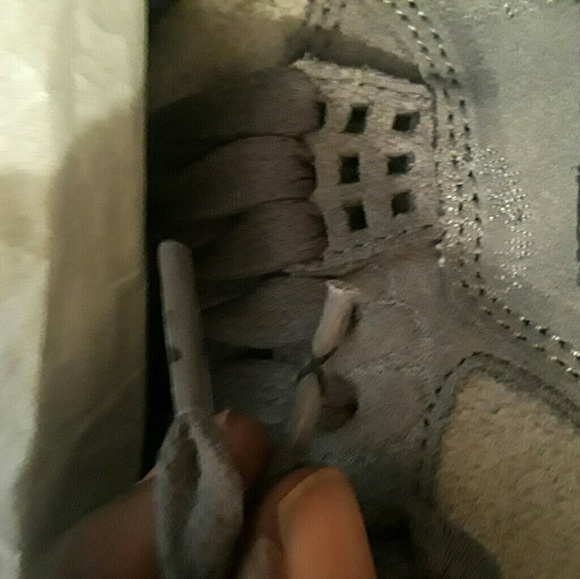 Jordan 4 "kaws" Grey - Picture 4 of 8