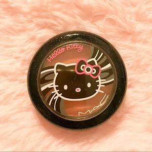MAC Hello Kitty Fun & Games Beauty Powder Blush 🎀