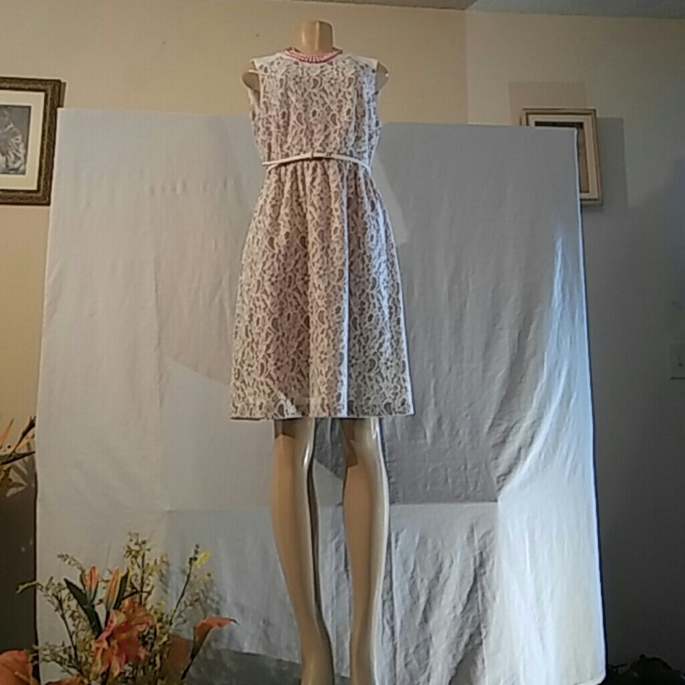 Calvin Klein Overlay Lace formal wear dress Size 8