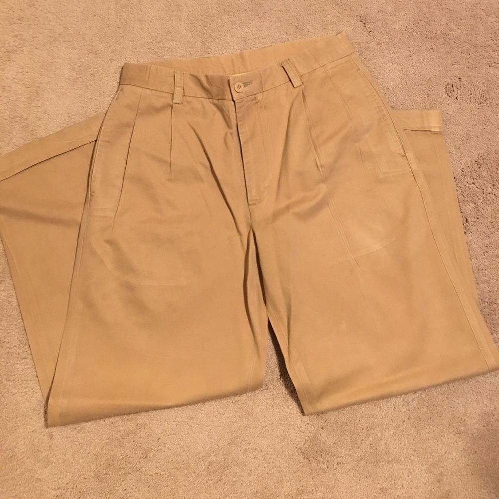 Nautica khakis with cuffs 32/30 cleaners kept