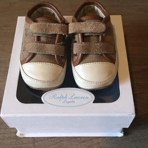 Ralph Lauren Baby Boy Suede Crib Shoes Tan, size 2