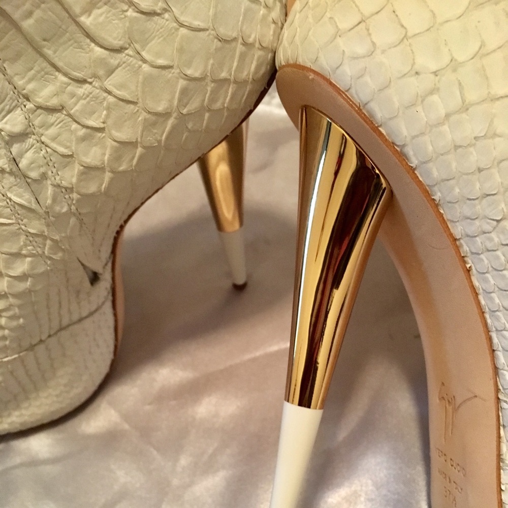 Giuseppe Zanotti Lace-Up Python Leather Bootie - image 6