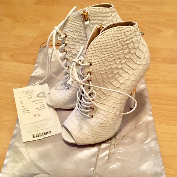 Giuseppe Zanotti Lace-Up Python Leather bootie - Picture 1 of 8
