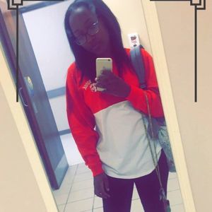 Meet your Posher, Myra