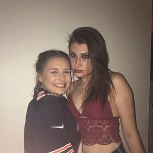 Meet your Posher, Hailey