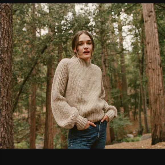 doen Sweaters - ISO Dôen Lulu sweater in xs or small