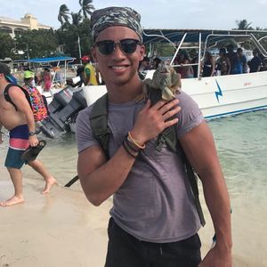 Meet your Posher, Valentin