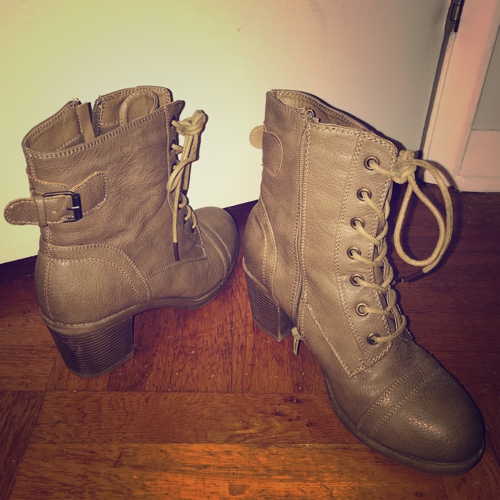 Taupe combat boots with heel