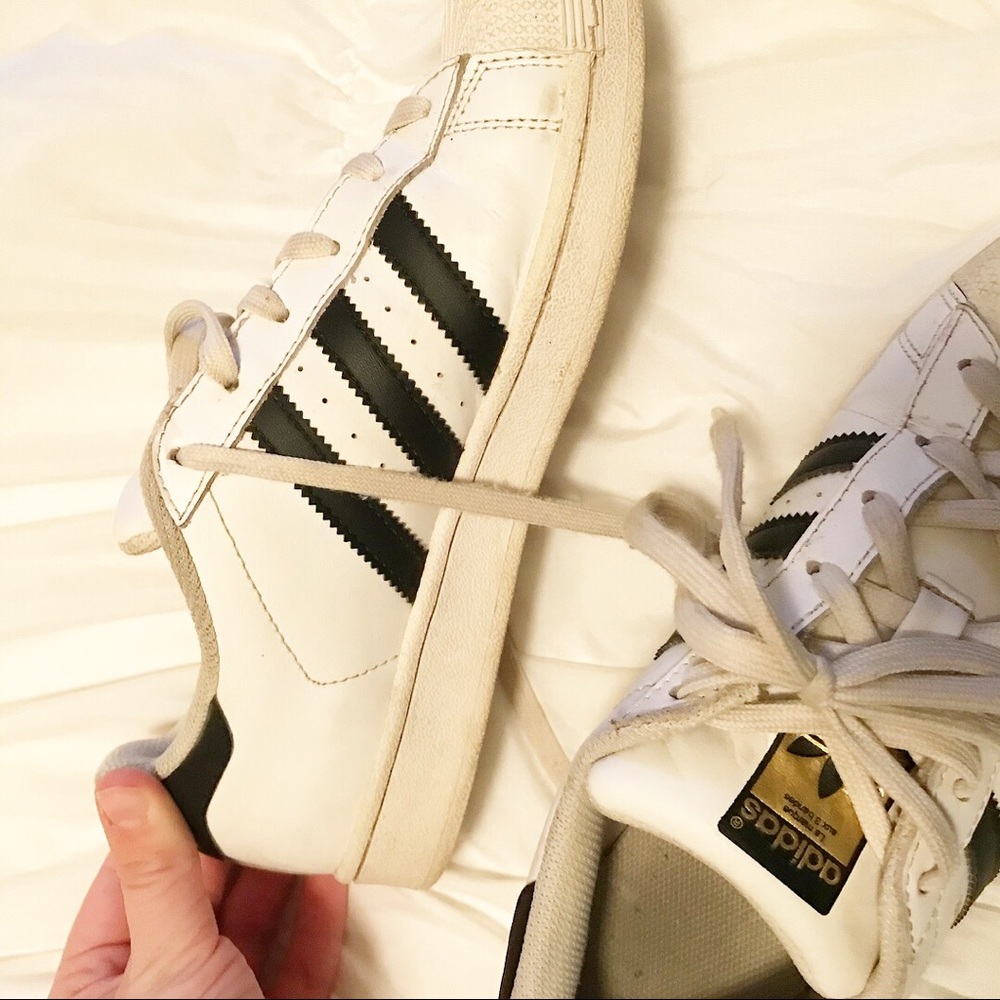 Adidas superstars